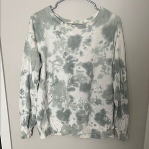 Jane and Delancey Gray and White Tie-Dye Crew Neck Sweater